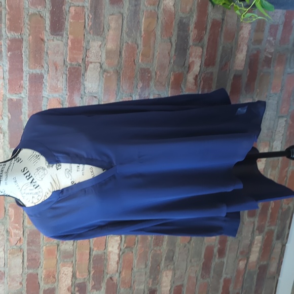 NWT Navy blue long blouse. - Picture 1 of 6